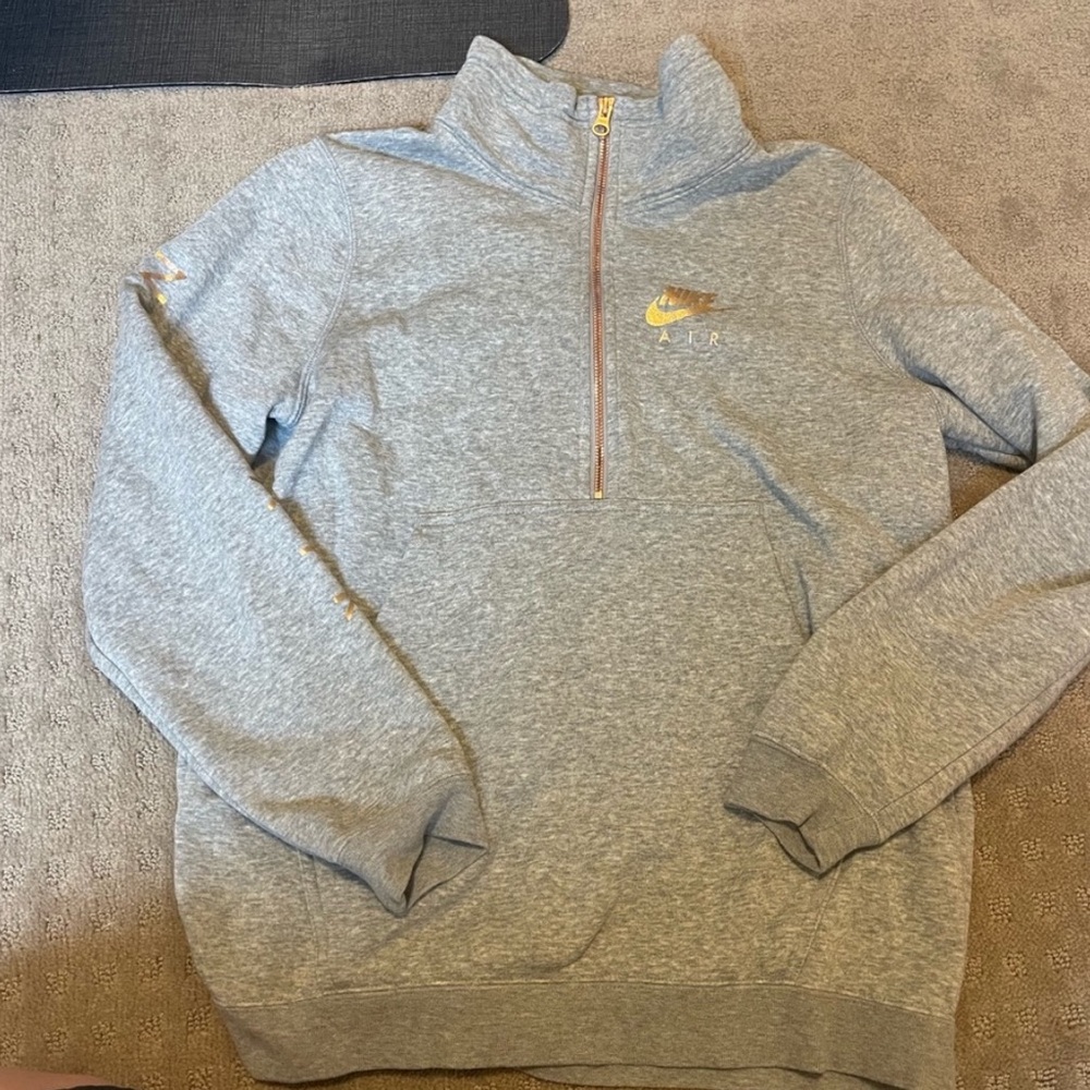 Nike 3/4 zip woman’s size small sweatshirt